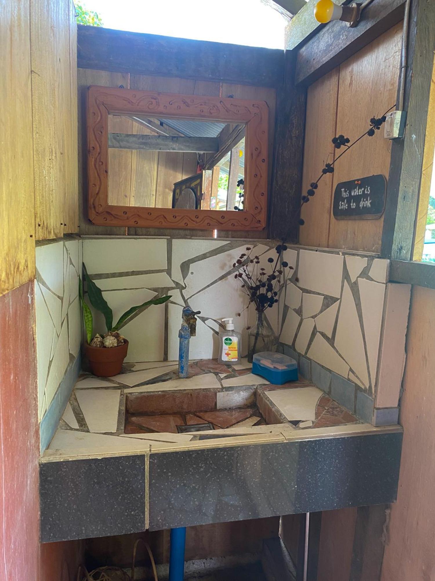 Cafe Sabang Guest House 外观 照片